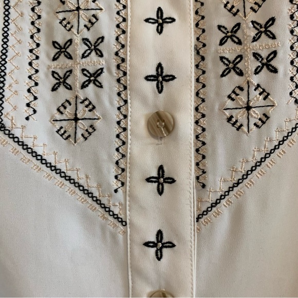 Vintage Blouse Embroidered Folk Pattern Collar Yoke Twee Blouse by Koret - Picture 8 of 12